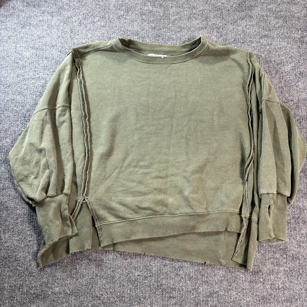 We The Free Sweatshirt Womens Small Green Terry Knit Crewneck Raw Hem Pullover